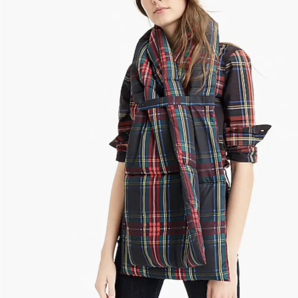 JCrew Puffer Scarf in Stewart Black Tartan NWT